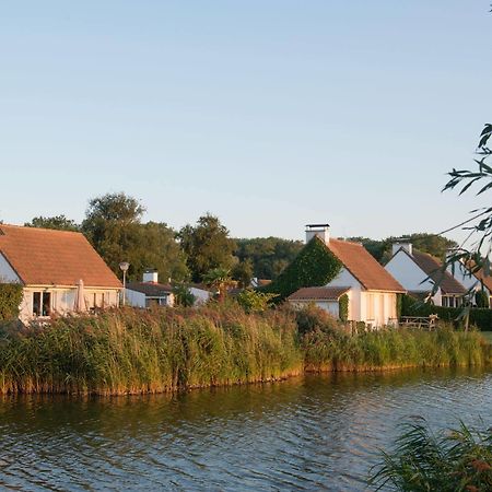 Sunparks Oostduinkerke - Plopsaland Hotell Exteriör bild